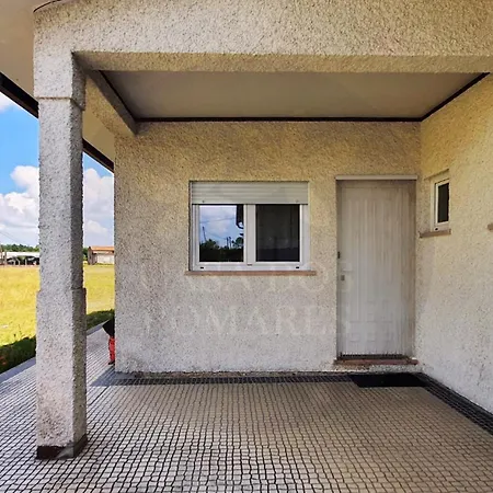 Сasa de vacaciones Casa Dos Pomares *